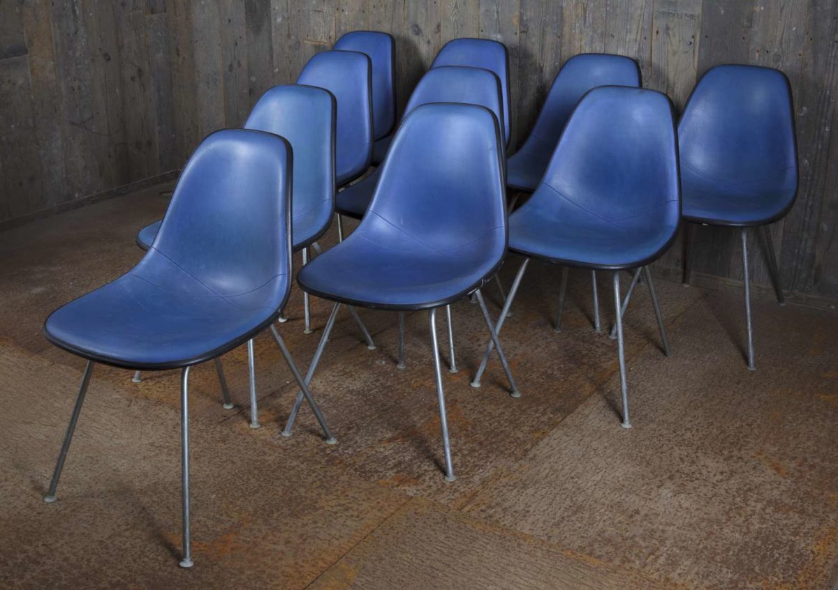Four vintage blue Herman Miller dining chairs Piet Jonker