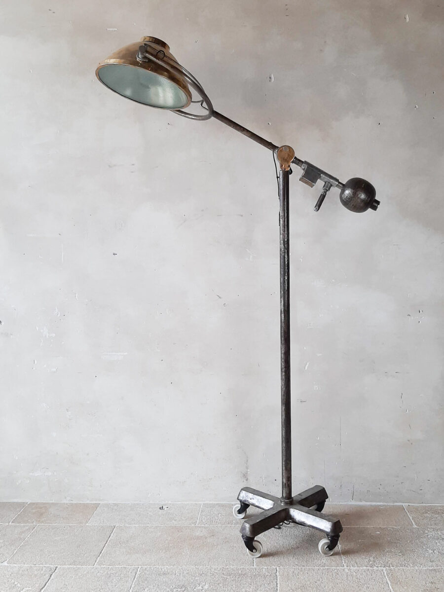 Large industrial old dentist lamp - Piet Jonker