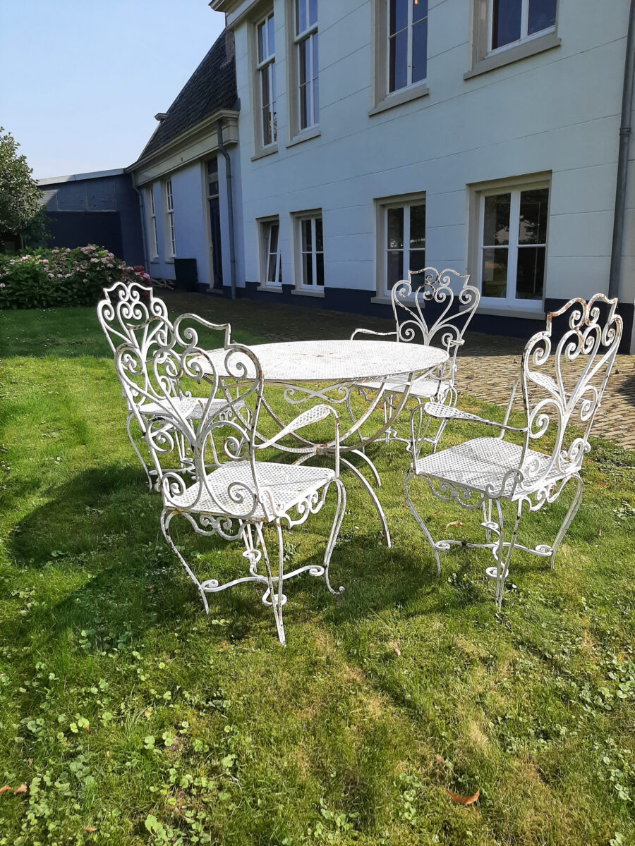 Old French white metal garden furniture - Piet Jonker