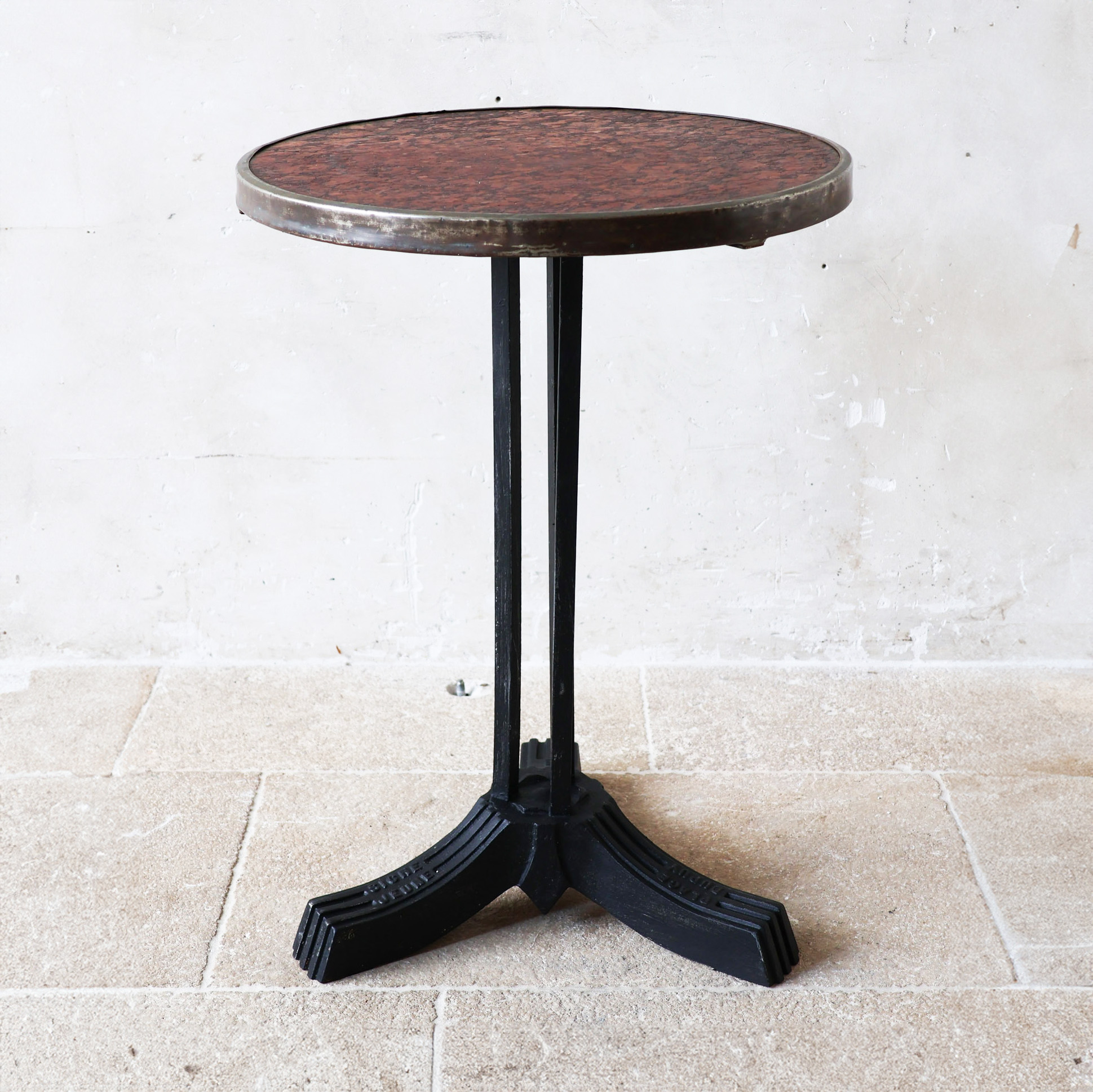フランス アンティーク Cast Iron Round Bistro Table Round French Cast Iron Bistro Table With Marble & Brass Trim